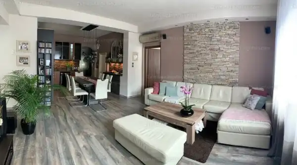 Eladó családi ház, Budapest, X. kerület 10 szoba 370 m² 270 M Ft